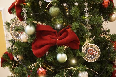 Image - Christmas closure